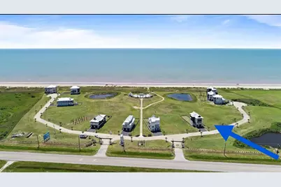 326 Seagrass, Gilchrist, TX 77617 - Photo 2