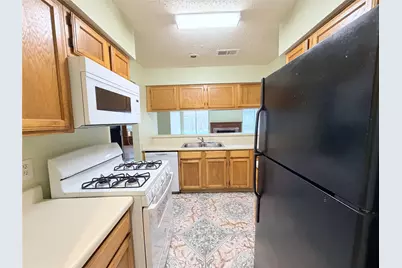 6711 Prairie Village Drive, Katy, TX 77449 - Photo 10
