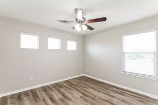 2403 Lacyberry St, Houston, TX 77080 - Photo 8