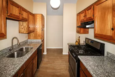 11614 Gullwood, Houston, TX 77089 - Photo 6