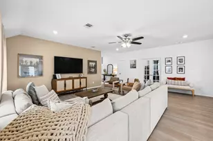 9907 Summer Peony Ct, Baytown, TX 77521 - Photo 8