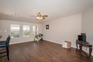 349 Lake Line Dr, Alvin, TX 77511 - Photo 8