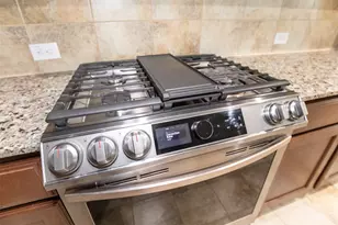 349 Lake Line Dr, Alvin, TX 77511 - Photo 12