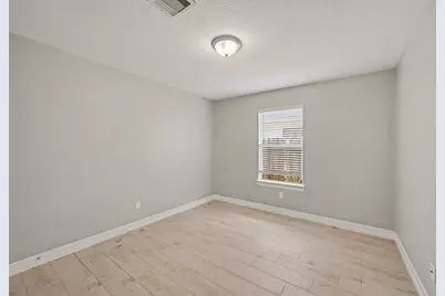 18806 S Wimbledon Drive, Katy, TX 77449 - Photo 12