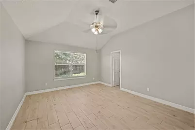 18806 S Wimbledon Drive, Katy, TX 77449 - Photo 10