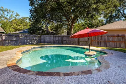 15811 Crestbrook Drive, Houston, TX 77059 - Photo 4