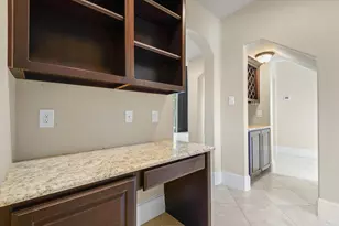 15811 Crestbrook Dr, Houston, TX 77059 - Photo 18
