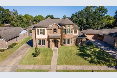 15811 Crestbrook Drive, Houston, TX 77059 - Photo 2