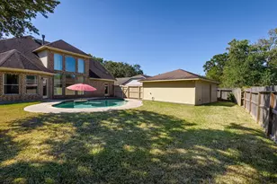 15811 Crestbrook Dr, Houston, TX 77059 - Photo 40