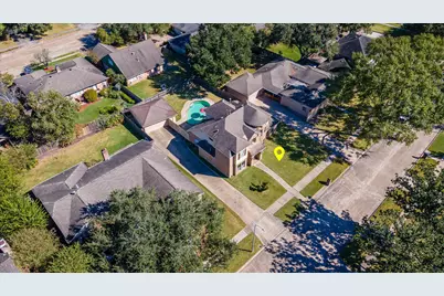 15811 Crestbrook Drive, Houston, TX 77059 - Photo 42