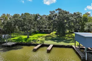 69 Live Oak Bend, Bay City, TX 77414 - Photo 2