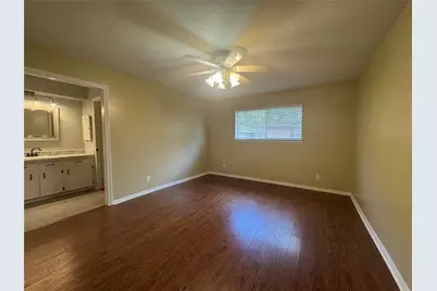 212 Dogwood Street, Lake Jackson, TX 77566 - Photo 16