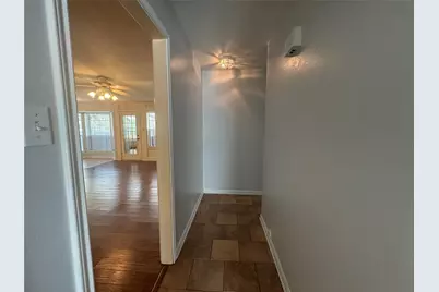 212 Dogwood Street, Lake Jackson, TX 77566 - Photo 10