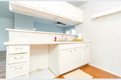 418 Garland Drive #206, Lake Jackson, TX 77566 - Photo 8