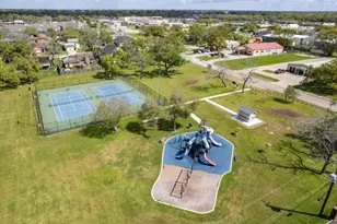 418 Garland Dr, Lake Jackson, TX 77566 - Photo 14