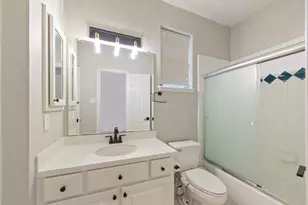 2610 W Bainbridge Cir, Pearland, TX 77584 - Photo 24
