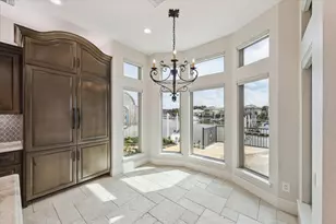 529 Southport Ln, Kemah, TX 77565 - Photo 14