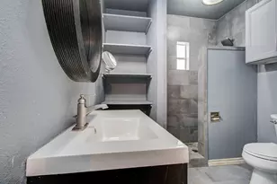 6701 Ave E, Houston, TX 77011 - Photo 14