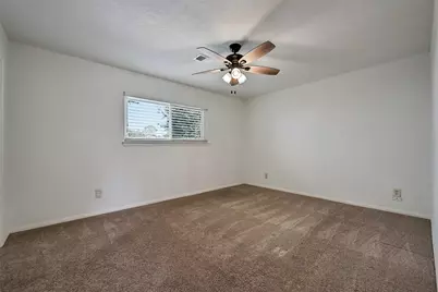 18626 Point Lookout Drive, Nassau Bay, TX 77058 - Photo 30