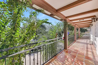 18626 Point Lookout Drive, Nassau Bay, TX 77058 - Photo 34
