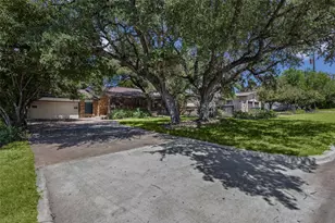 20604 Dawn Dr, Lago Vista, TX 78645 - Photo 2