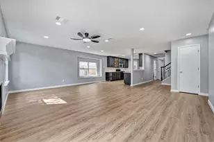 22250 Queenbury Hills Dr, Houston, TX 77073 - Photo 12