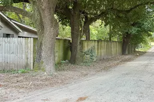 410 E 1st St, Groveton, TX 75845 - Photo 6