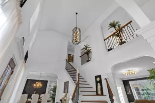 4410 Heatherwilde St, Sugar Land, TX 77479 - Photo 8