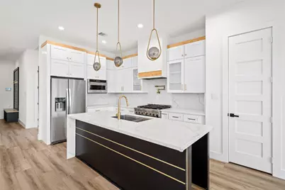 306 E 40th Street #A, Houston, TX 77018 - Photo 4