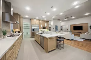 4615 Verone St, Bellaire, TX 77401 - Photo 14