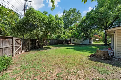 200 Brenda Street, Waco, TX 76705 - Photo 20