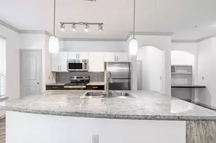 8877 Lakes at 610 Dr, Houston, TX 77054 - Photo 16