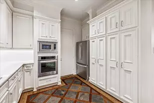 5823 Augusta Ct, Houston, TX 77057 - Photo 16