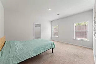 11411 Bright Sun Dr, Houston, TX 77048 - Photo 8