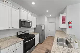 11411 Bright Sun Dr, Houston, TX 77048 - Photo 10