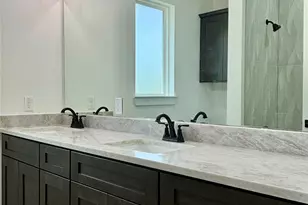 45 Center Tree Dr, Palacios, TX 77465 - Photo 14