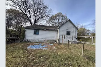 514 E 5th Street, Bonham, TX 75418 - Photo 2