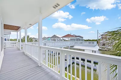 13619 Windlass Circle, Galveston, TX 77554 - Photo 12