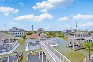 13619 Windlass Cir, Galveston, TX 77554 - Photo 36