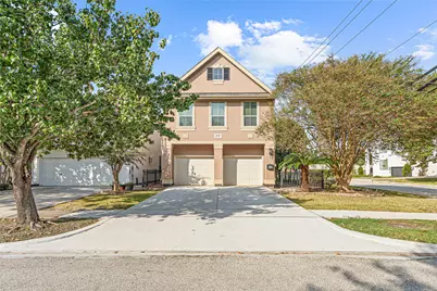 112 White Drive, Bellaire, TX 77401 - Photo 1