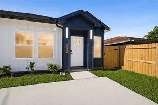 4606 Mallow St, Houston, TX 77051 - Photo 4