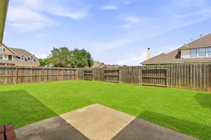 125 Avery Springs Ln, Dickinson, TX 77539 - Photo 36
