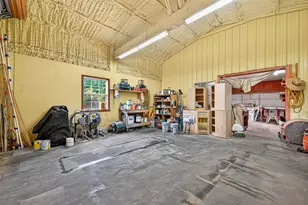 403 White St, Madisonville, TX 77864 - Photo 30