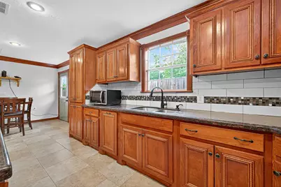 403 White Street, Madisonville, TX 77864 - Photo 14