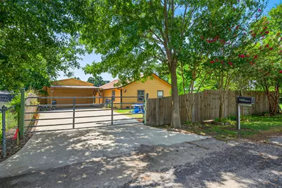 403 White Street, Madisonville, TX 77864 - Photo 4