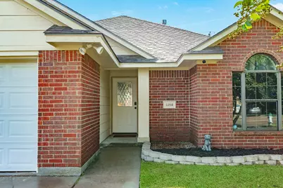 1164 Thomas Drive, Angleton, TX 77515 - Photo 4