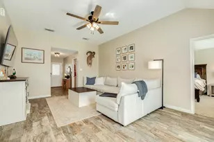 1164 Thomas Dr, Angleton, TX 77515 - Photo 6