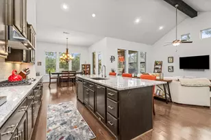 106 Amber Jade Ct, Conroe, TX 77304 - Photo 6