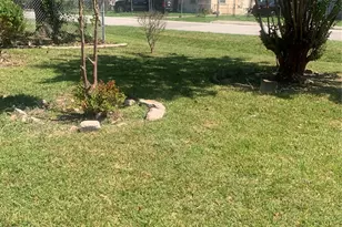 3823 Crandon St, Houston, TX 77026 - Photo 4