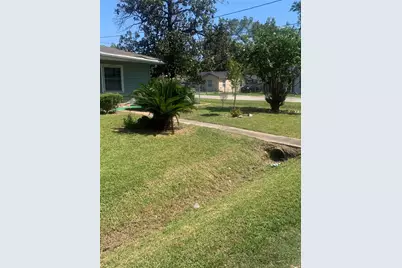 3823 Crandon Street, Houston, TX 77026 - Photo 2